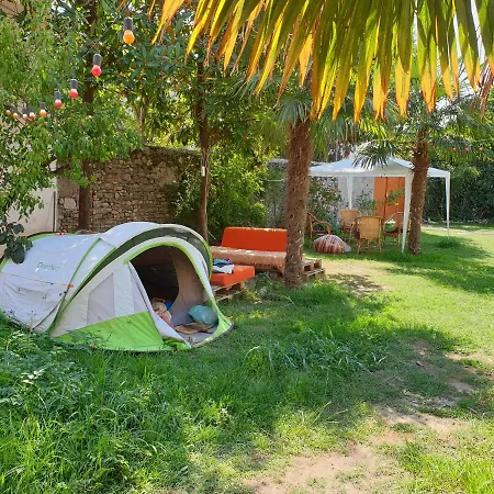 Barlin Grill&camping Guest house